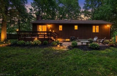 21 W Howe Road Tallmadge OH 44278