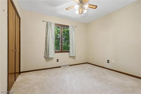 21 W Howe Road Tallmadge OH 44278