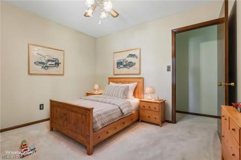21 W Howe Road Tallmadge OH 44278