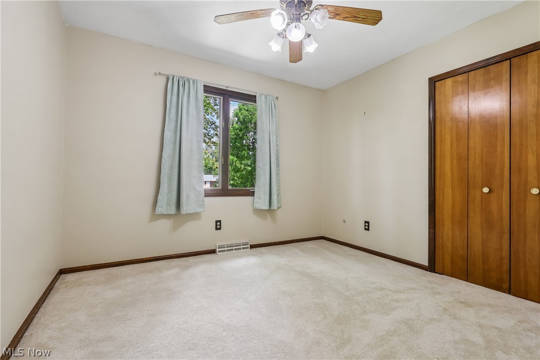 21 W Howe Road Tallmadge OH 44278