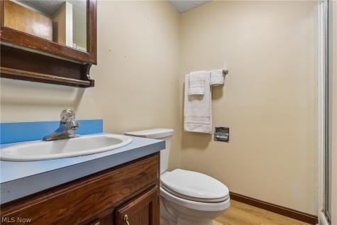 21 W Howe Road Tallmadge OH 44278