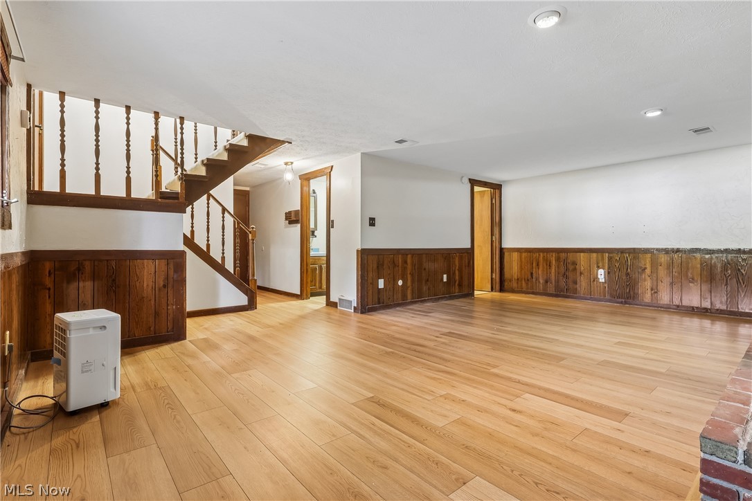 21 W Howe Road Tallmadge OH 44278