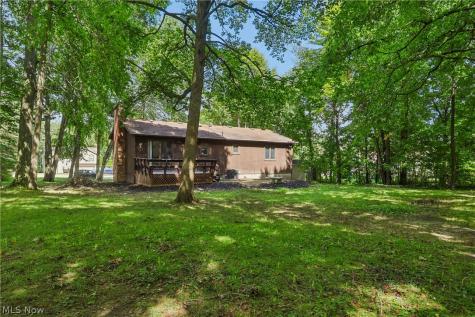 21 W Howe Road Tallmadge OH 44278