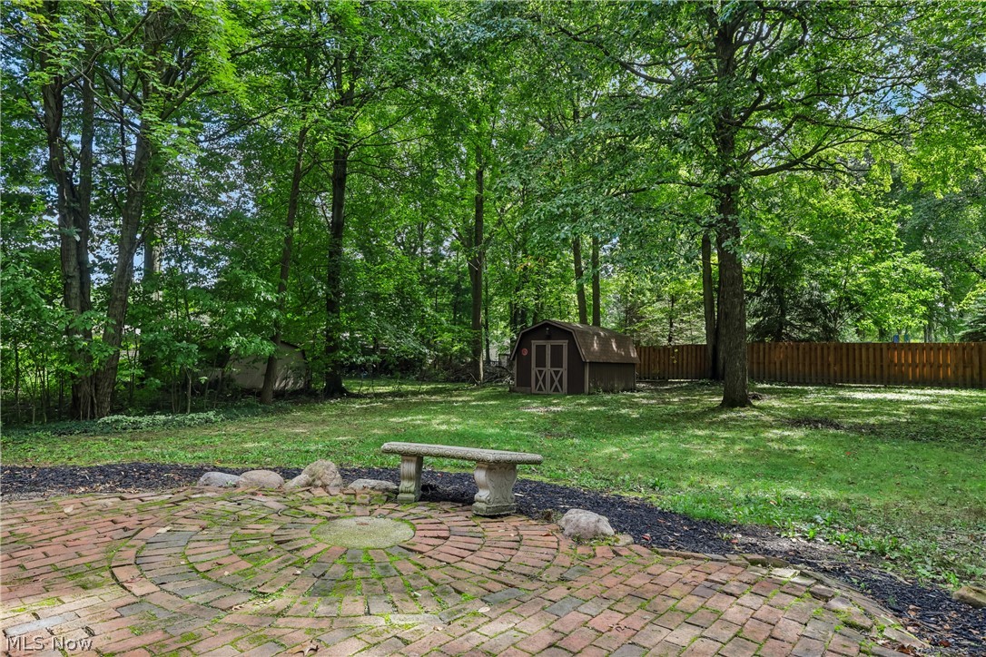 21 W Howe Road Tallmadge OH 44278