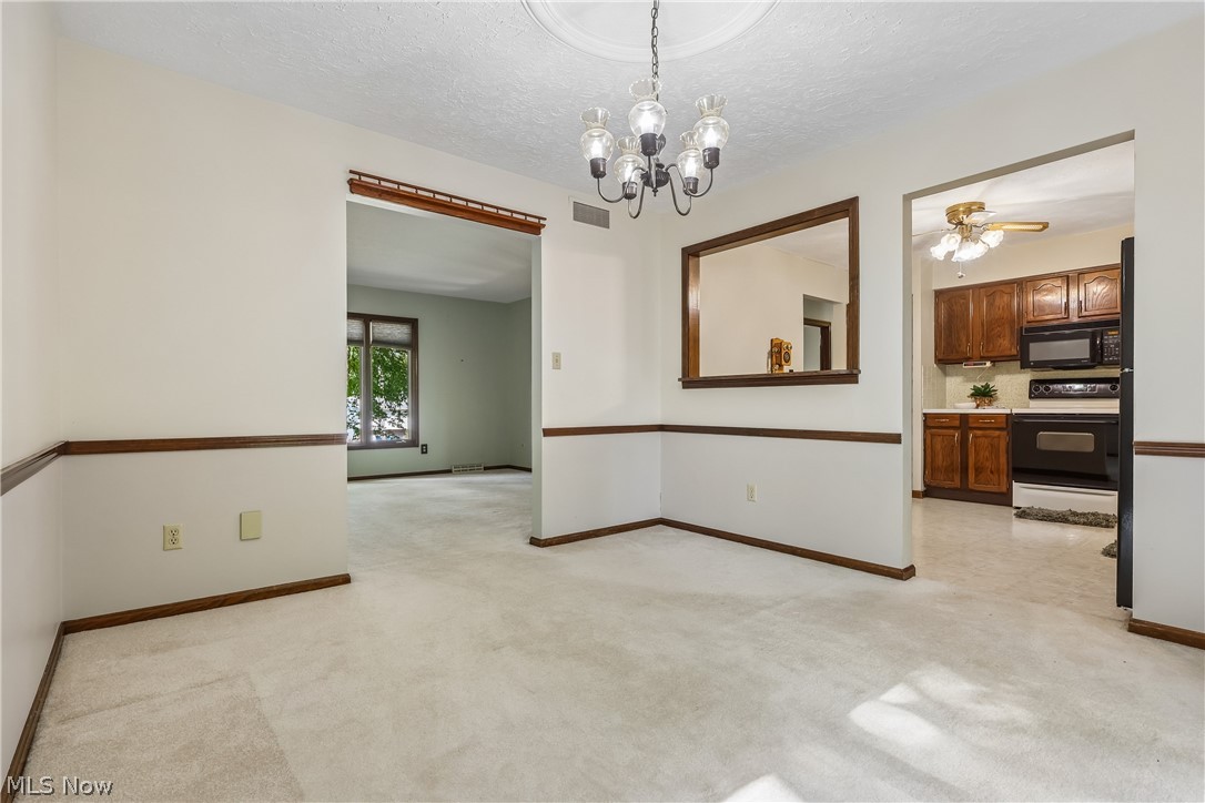 21 W Howe Road Tallmadge OH 44278