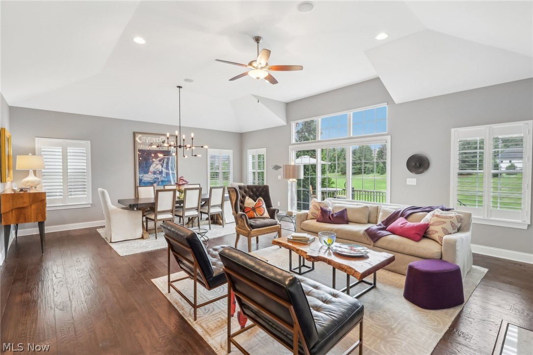 7440 Edwards Landing Chagrin Falls OH 44023