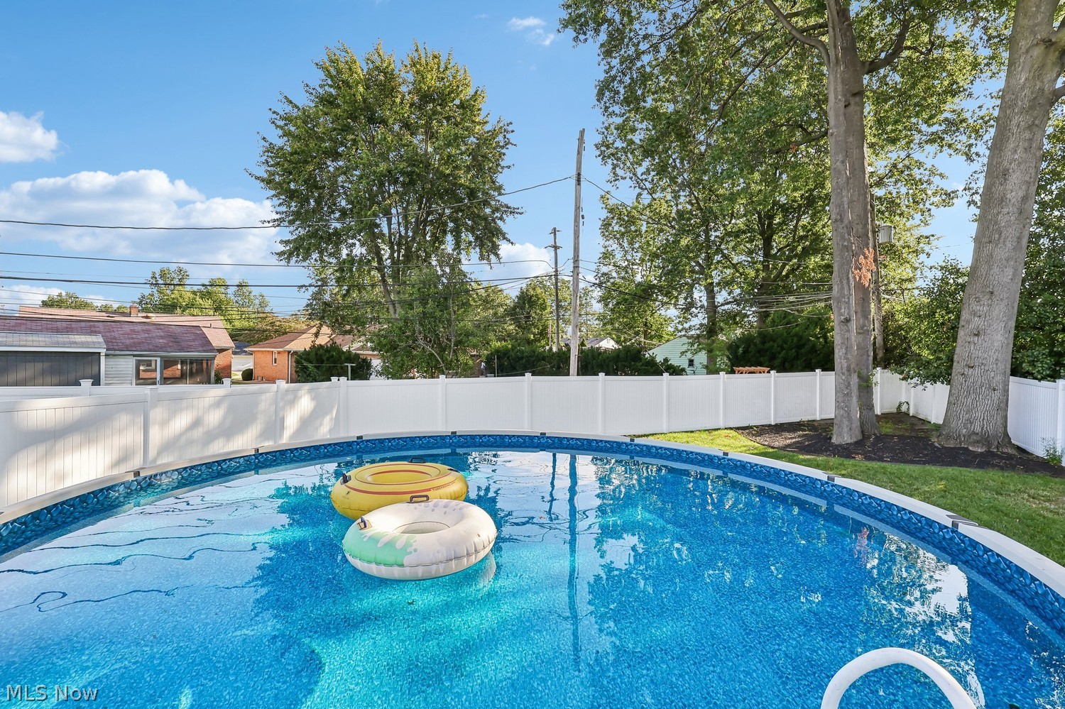 1723 Rush Road Wickliffe OH 44092