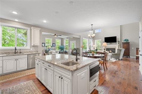 12554 Meadowview Drive North Royalton OH 44133