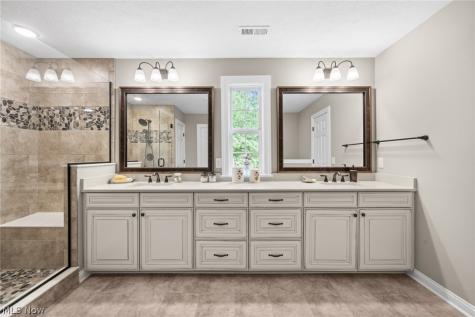 12554 Meadowview Drive North Royalton OH 44133