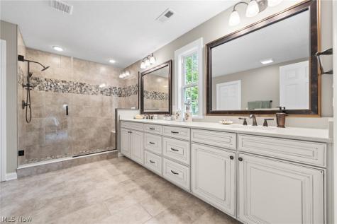 12554 Meadowview Drive North Royalton OH 44133