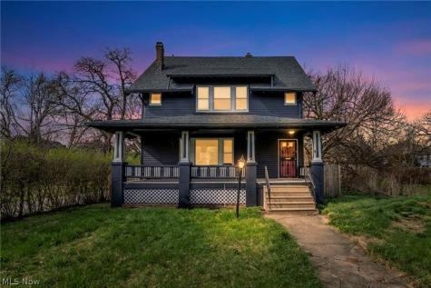 10803 Grantwood Avenue Cleveland OH 44108