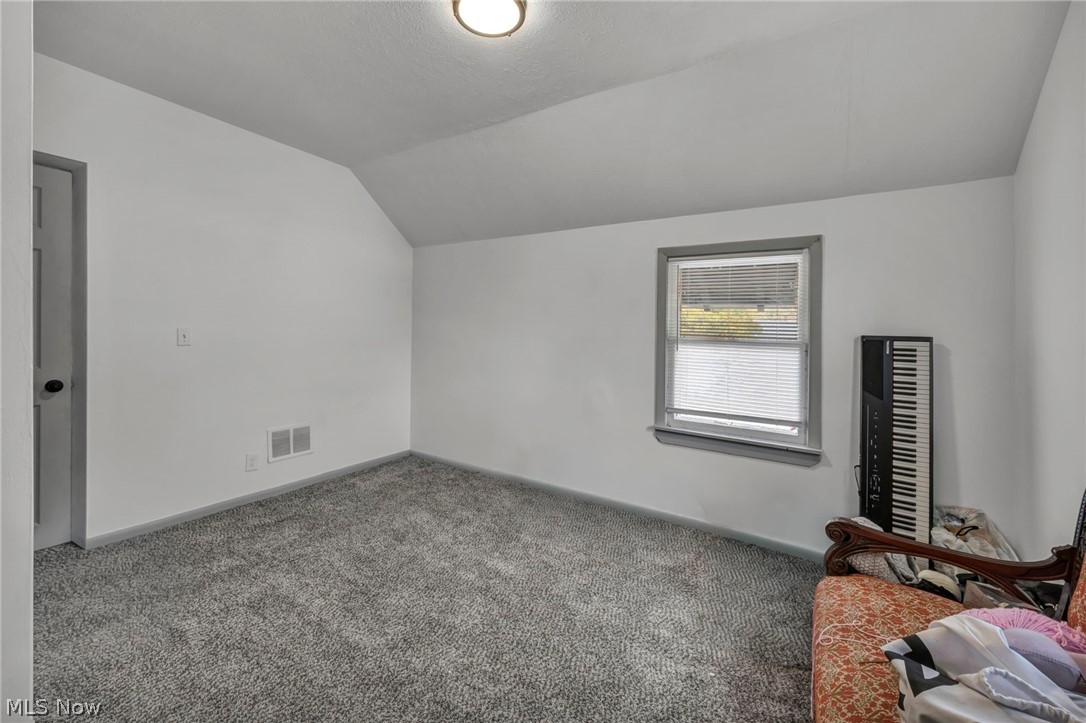 10803 Grantwood Avenue Cleveland OH 44108