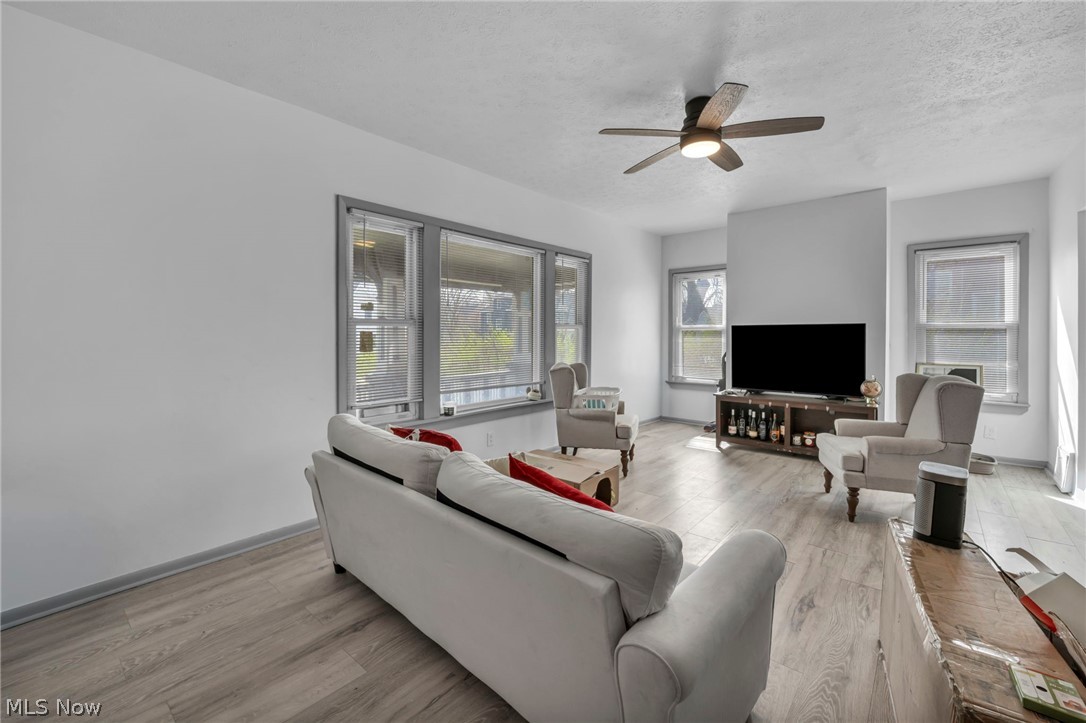 10803 Grantwood Avenue Cleveland OH 44108