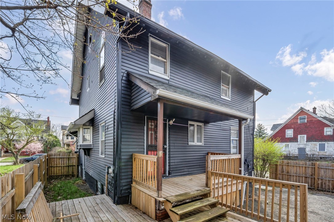 10803 Grantwood Avenue Cleveland OH 44108