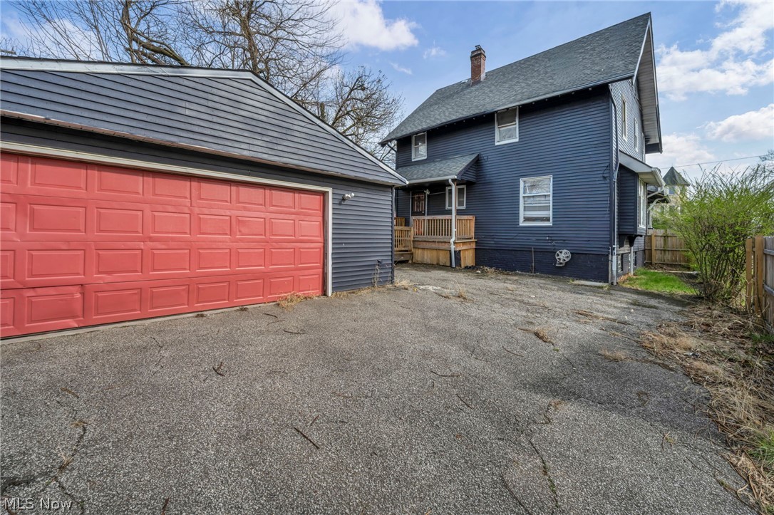 10803 Grantwood Avenue Cleveland OH 44108