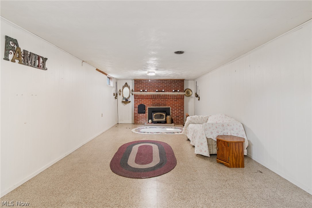 4290 Woodedge Boulevard New Franklin OH 44319