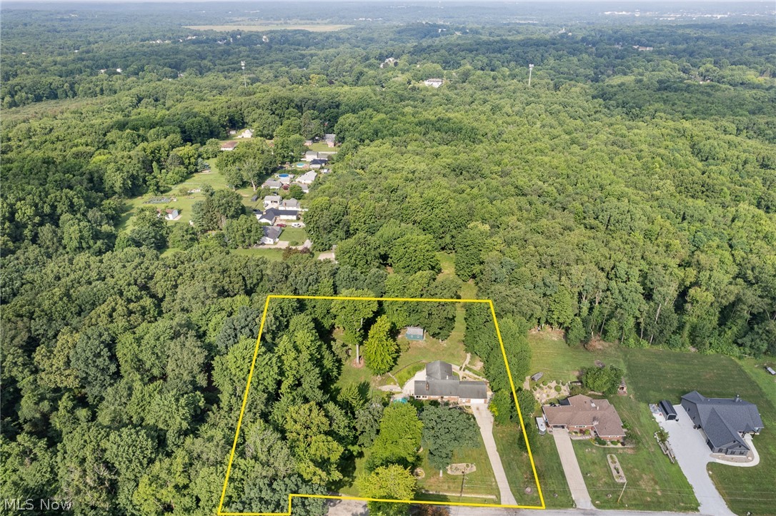 4290 Woodedge Boulevard New Franklin OH 44319
