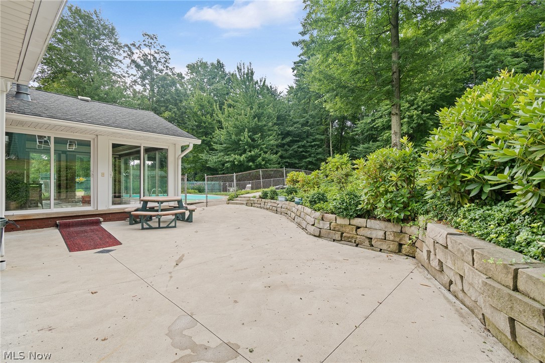 4290 Woodedge Boulevard New Franklin OH 44319