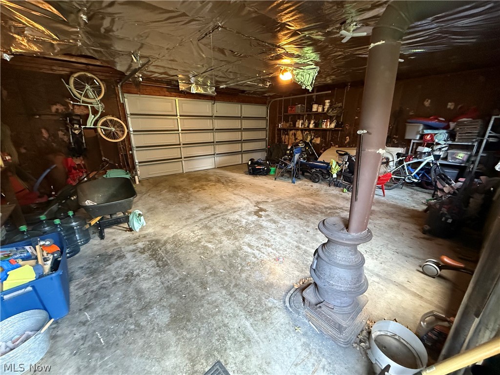 1033 Eastport Avenue Uhrichsville OH 44683