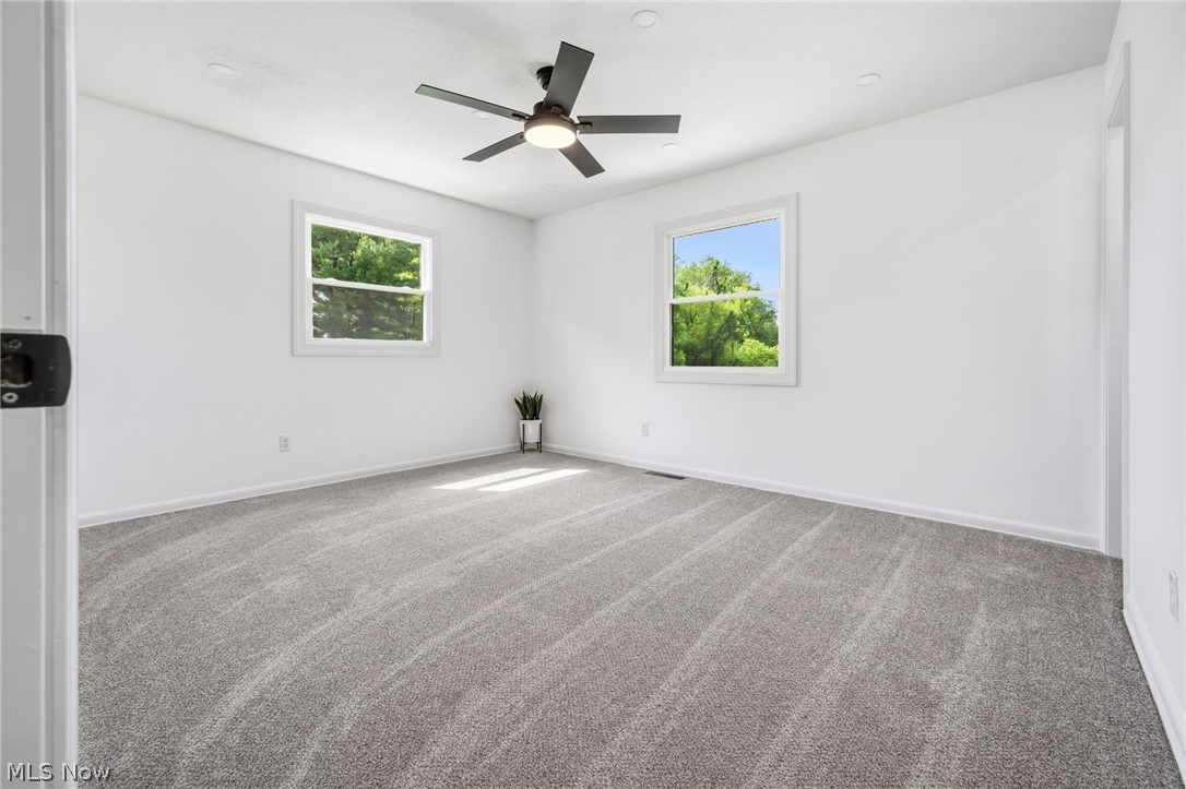 2195 Yorktown Street NW Uniontown OH 44685