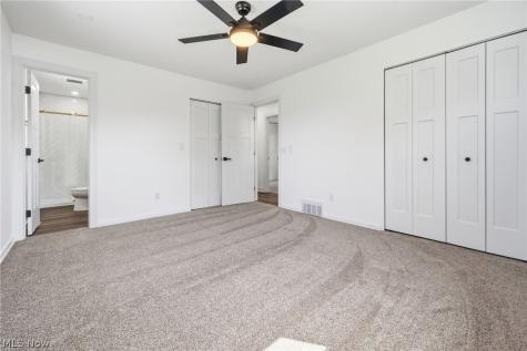 2195 Yorktown Street NW Uniontown OH 44685