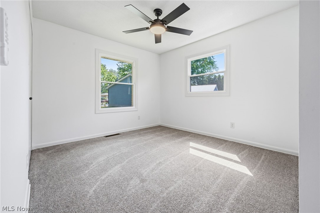 2195 Yorktown Street NW Uniontown OH 44685