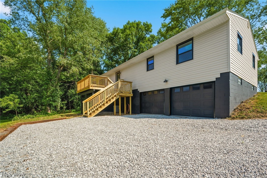 2195 Yorktown Street NW Uniontown OH 44685