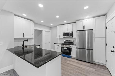 3569 W 136th Street Cleveland OH 44111