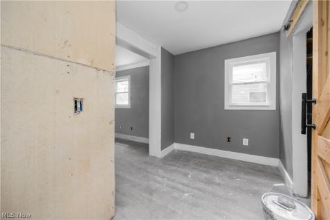 2922 Cory Avenue Akron OH 44314