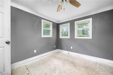 2922 Cory Avenue Akron OH 44314