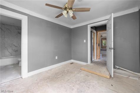 2922 Cory Avenue Akron OH 44314