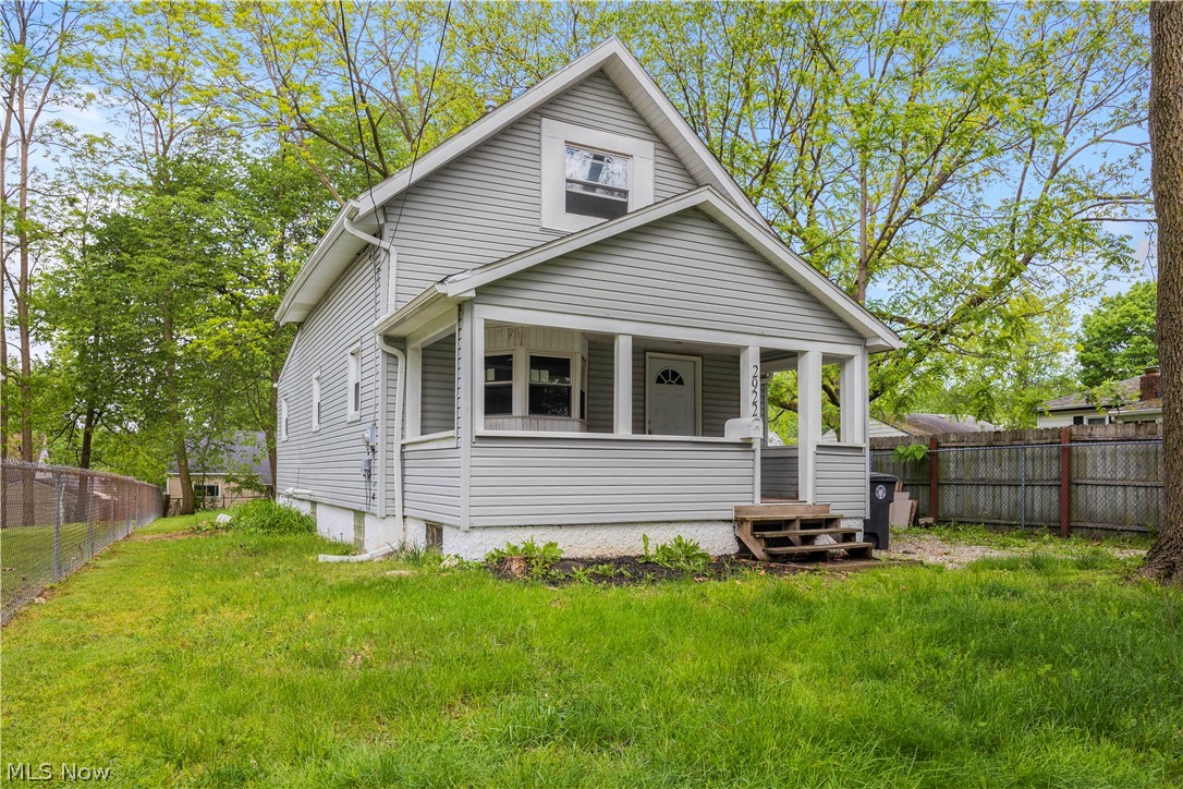 2922 Cory Avenue Akron OH 44314
