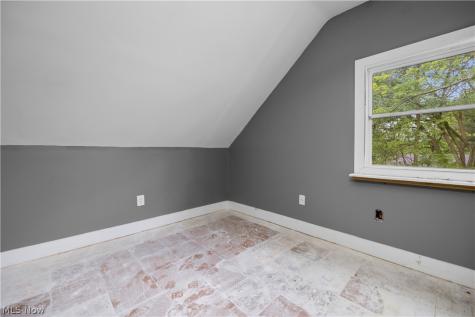 2922 Cory Avenue Akron OH 44314
