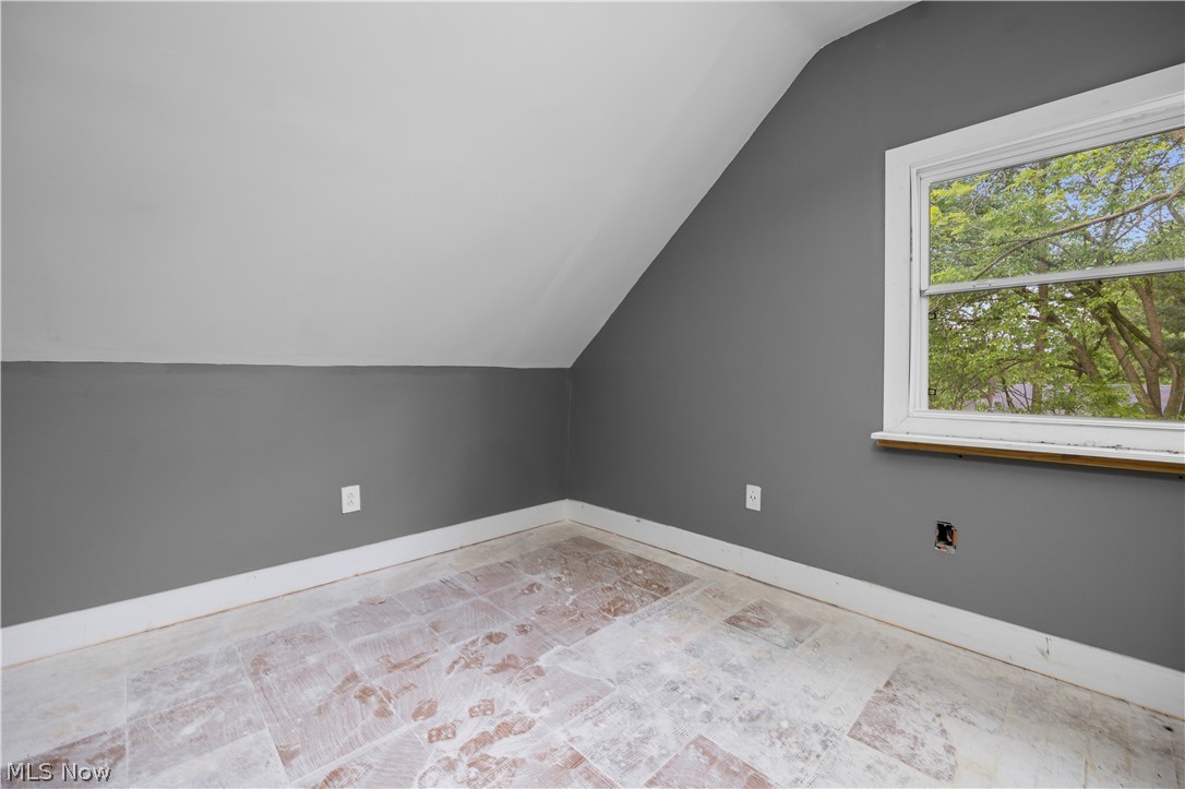 2922 Cory Avenue Akron OH 44314