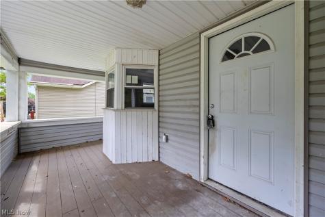 2922 Cory Avenue Akron OH 44314