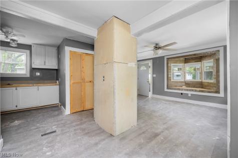 2922 Cory Avenue Akron OH 44314