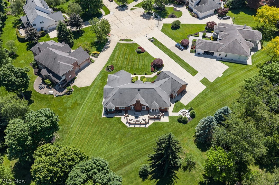 427 Diana Court Highland Heights OH 44143