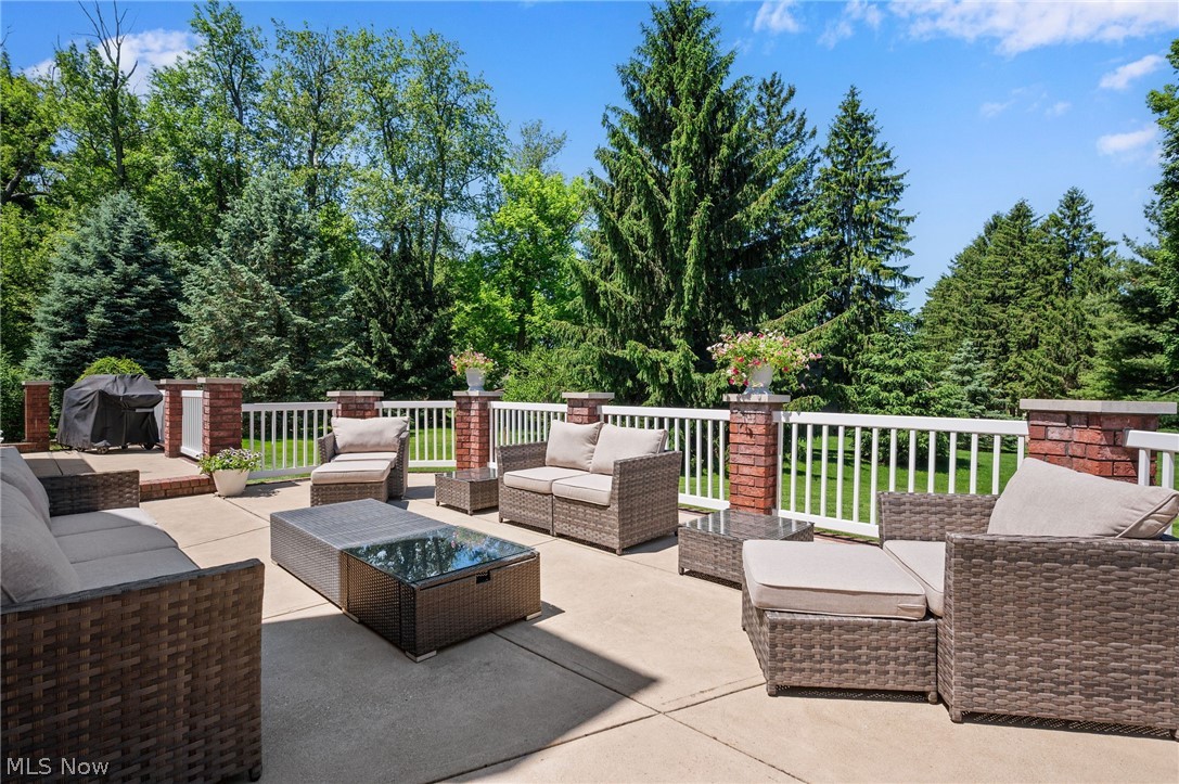 427 Diana Court Highland Heights OH 44143