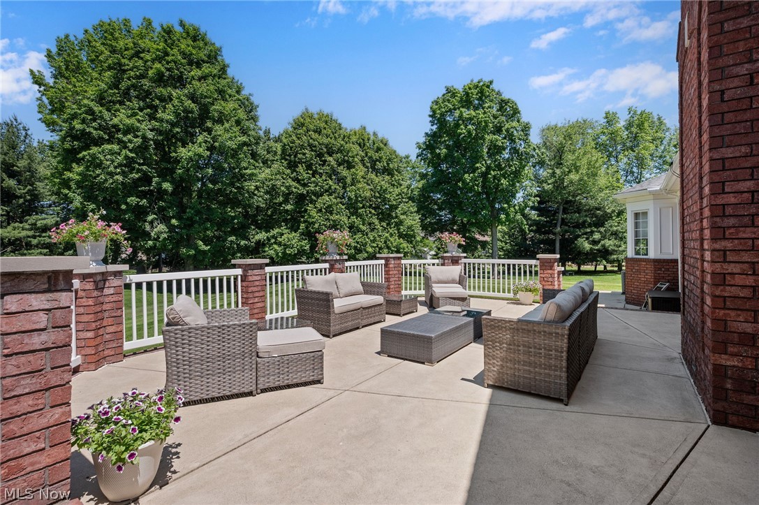 427 Diana Court Highland Heights OH 44143