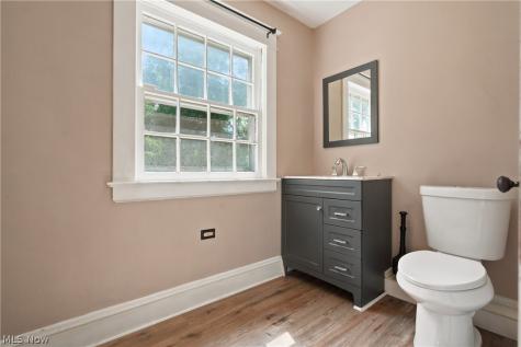 1309 Bellows Street Akron OH 44301