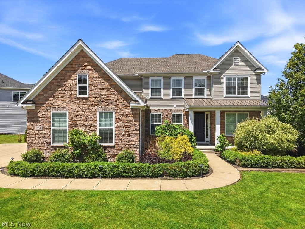 351 Glasgow Drive Highland Heights OH 44143
