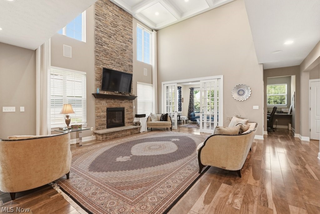 351 Glasgow Drive Highland Heights OH 44143