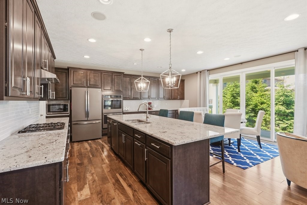 351 Glasgow Drive Highland Heights OH 44143