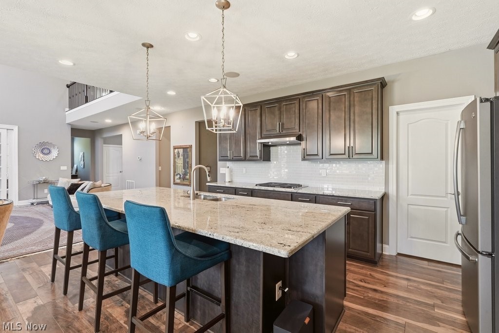 351 Glasgow Drive Highland Heights OH 44143