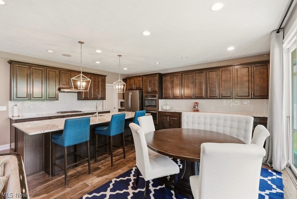 351 Glasgow Drive Highland Heights OH 44143