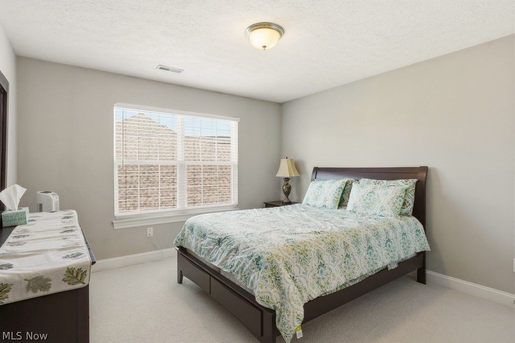351 Glasgow Drive Highland Heights OH 44143