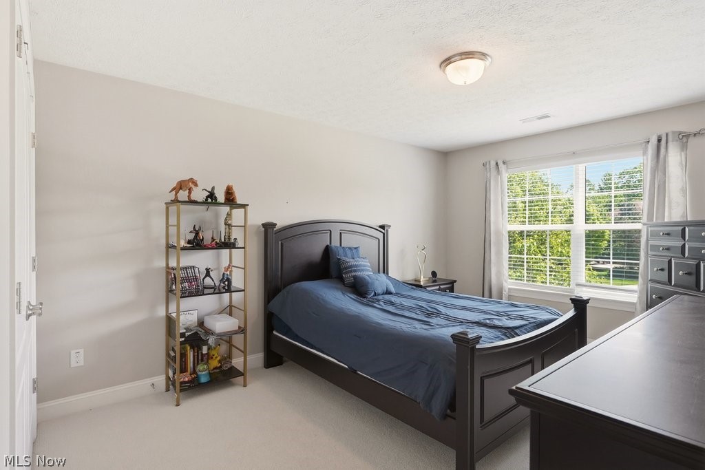 351 Glasgow Drive Highland Heights OH 44143