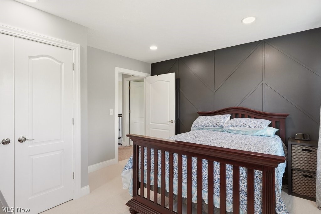 351 Glasgow Drive Highland Heights OH 44143