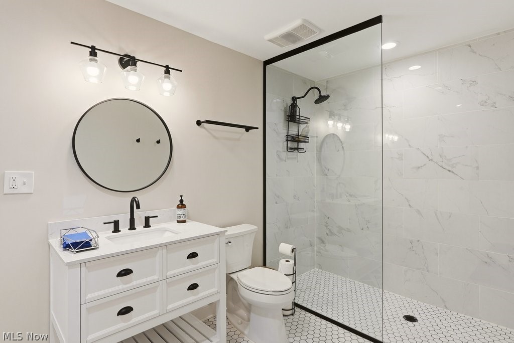 351 Glasgow Drive Highland Heights OH 44143