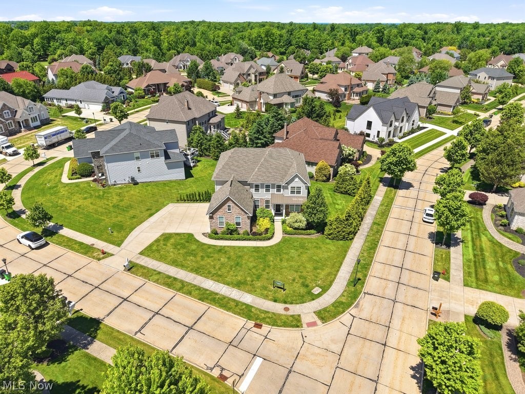 351 Glasgow Drive Highland Heights OH 44143
